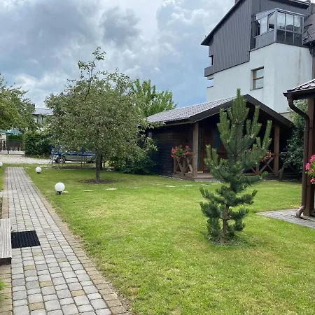 Namelis Su Jaukiu Kiemu - Soley Apartamentai No 4 Palanga Exterior photo